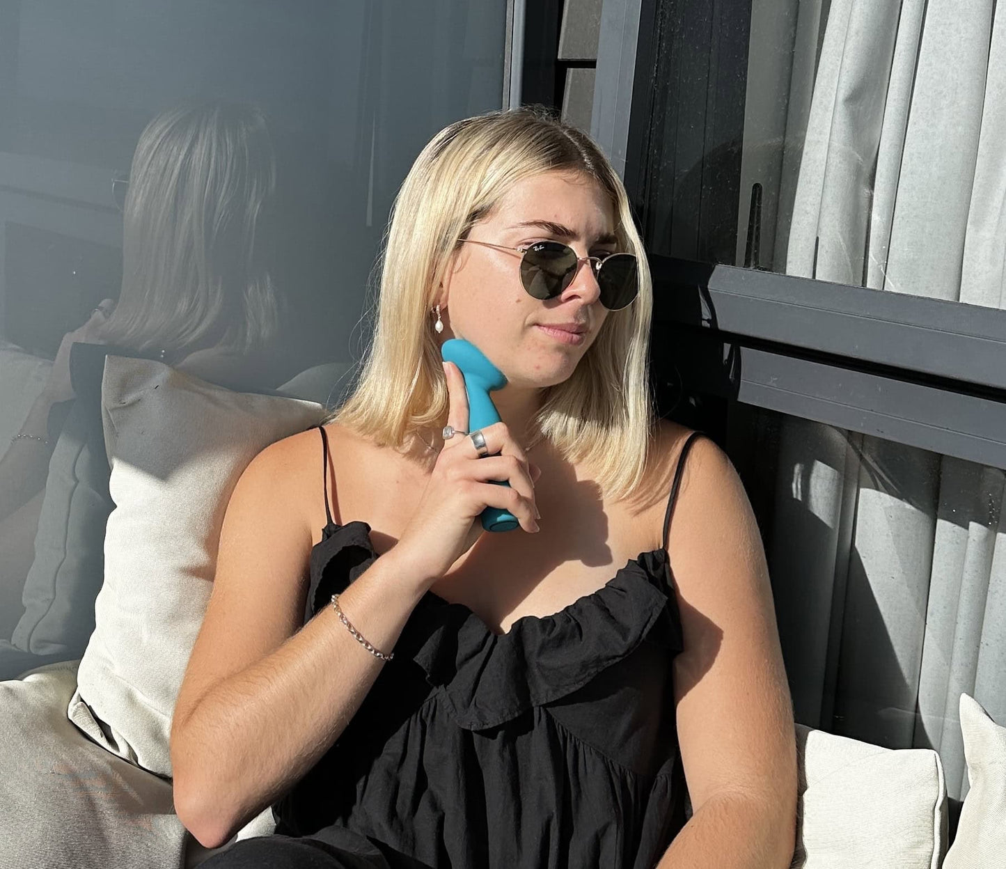 Flow Vibrate Massager